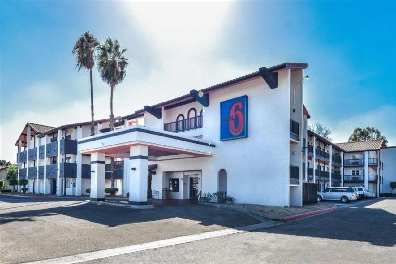 Motel 6 Ontario Ca Convention Center Airport Exterior photo