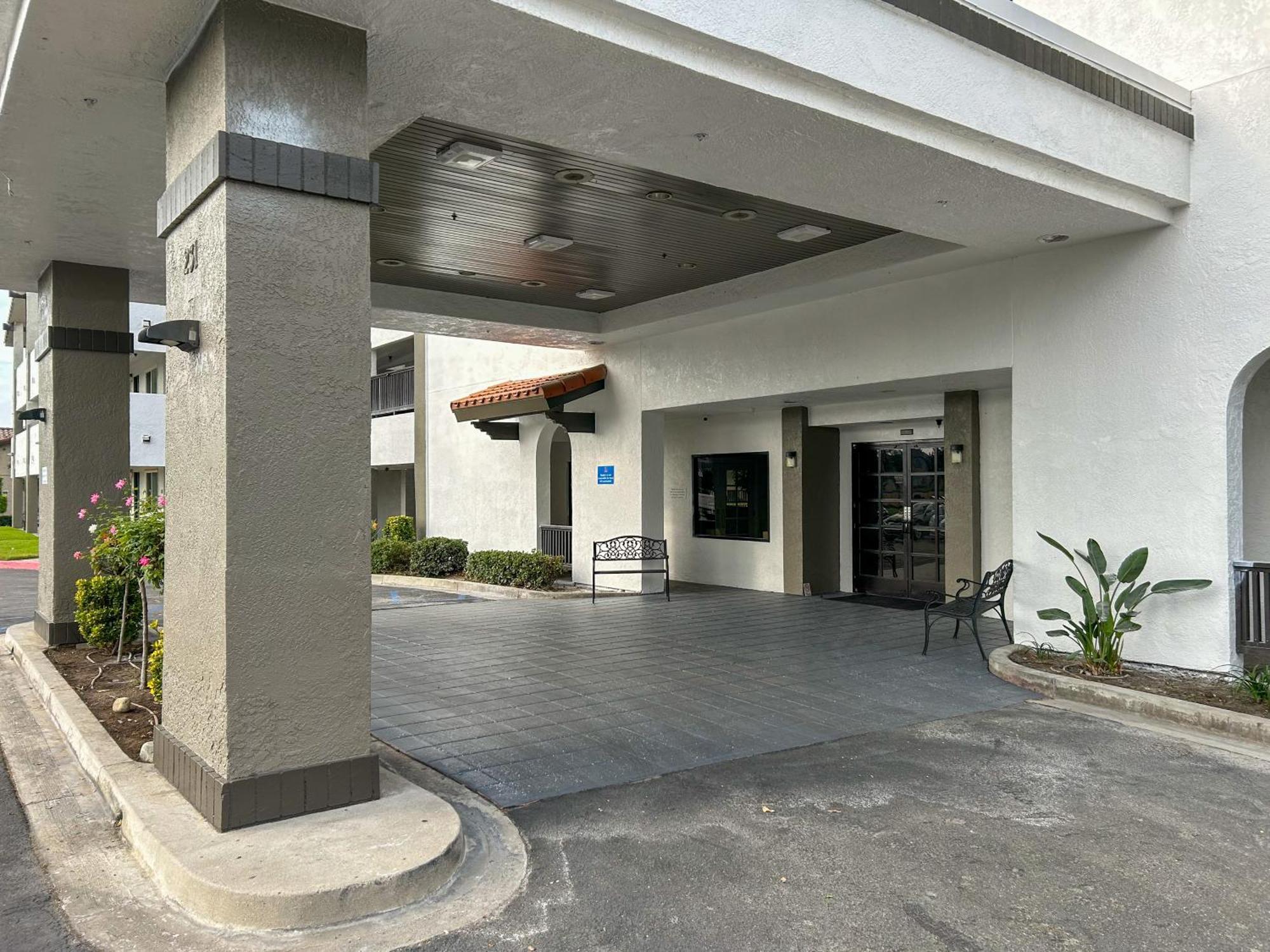 Motel 6 Ontario Ca Convention Center Airport Exterior photo